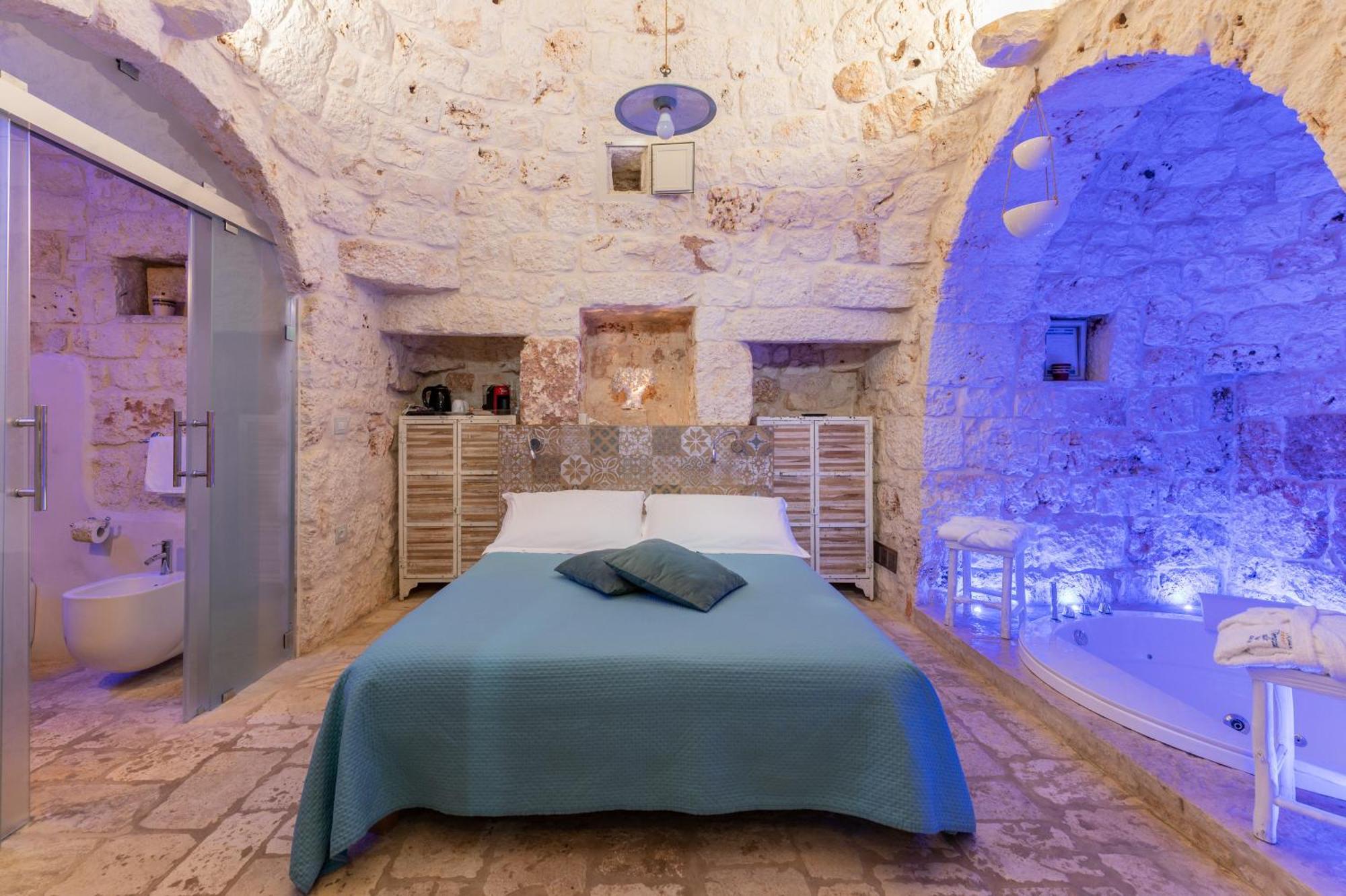 Готель Relais Il Trullo Della Rupe Остуні Екстер'єр фото